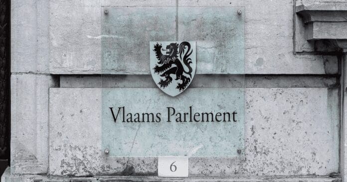 Vlaams Parlement is El Kaouakibi medewerkers verschuldigd