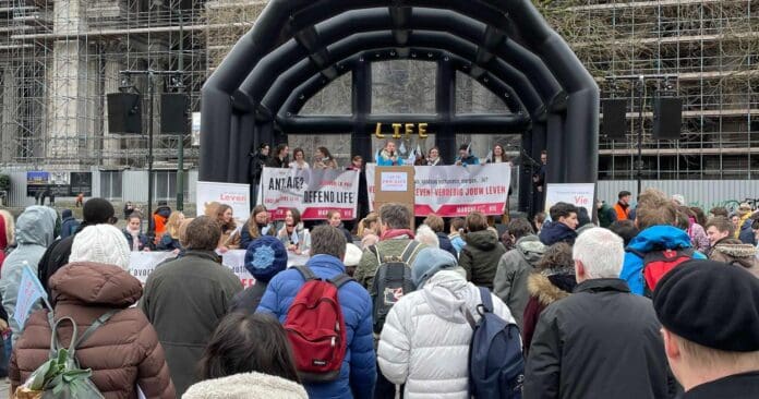600 mensen aanwezig op mars tegen abortus.